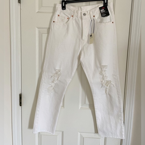 Levi’s 501 white cropped jeans - Picture 1 of 5